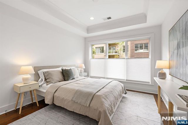 150 Henley Place 213, Weehawken, NJ 07086