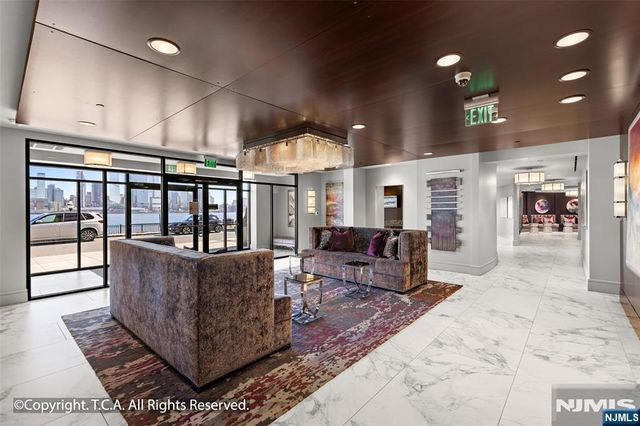 150 Henley Place 213, Weehawken, NJ 07086