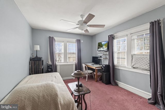 330 BURMONT RD, Drexel Hill, PA 19026