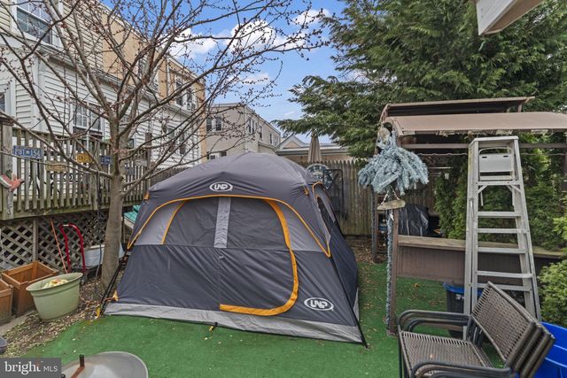 330 BURMONT RD, Drexel Hill, PA 19026