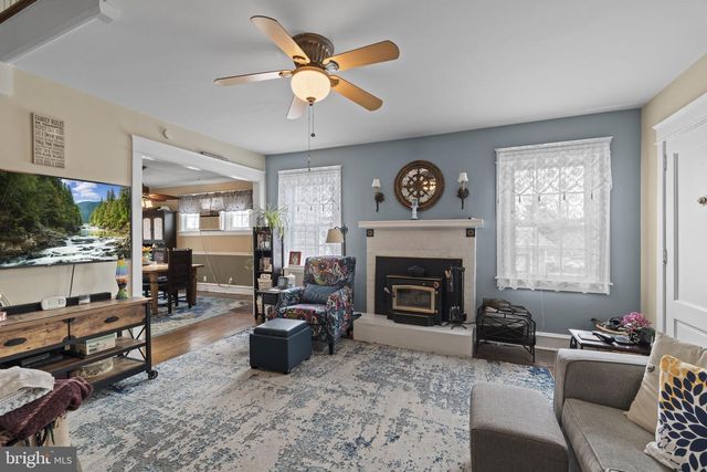 330 BURMONT RD, Drexel Hill, PA 19026