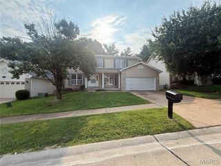 4516 Southridge Pines Drive, St Louis, MO 63128