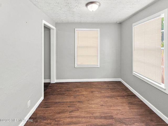 1660 UNIVERSITY Street, Jacksonville, FL 32209
