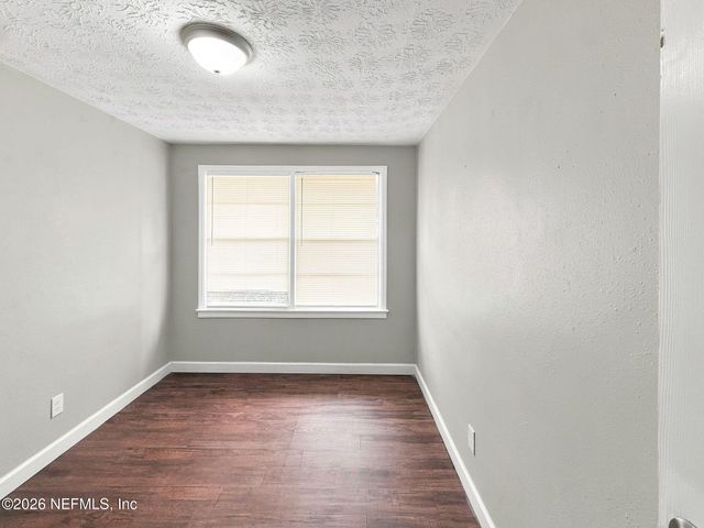1660 UNIVERSITY Street, Jacksonville, FL 32209