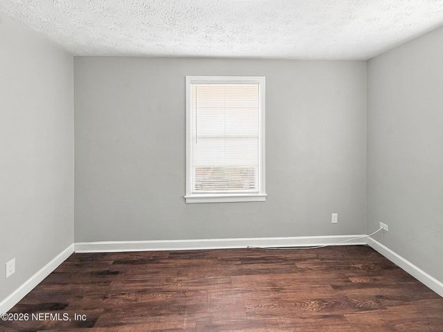 1660 UNIVERSITY Street, Jacksonville, FL 32209