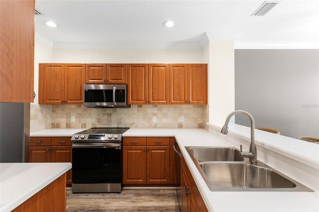 5608 WHITEHEAD STREET, Bradenton, FL 34203