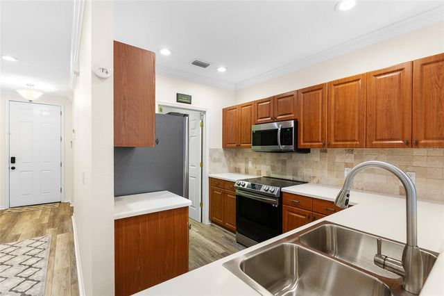 5608 WHITEHEAD STREET, Bradenton, FL 34203