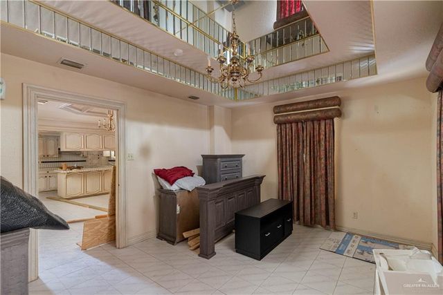 317 W 5th Street, La Joya, TX 78560