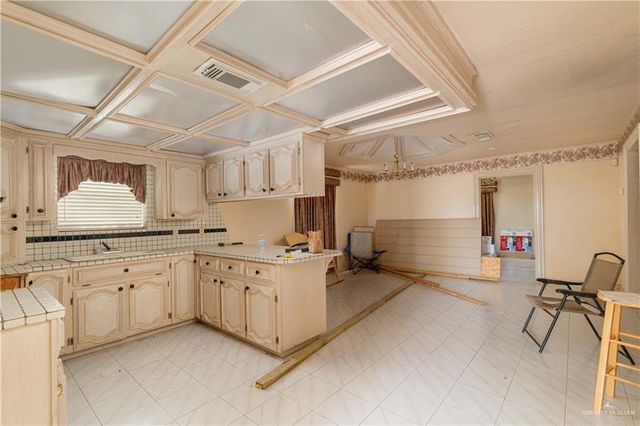 317 W 5th Street, La Joya, TX 78560