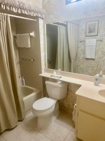 225 Old Meadow Way, Palm Beach Gardens, FL 33418
