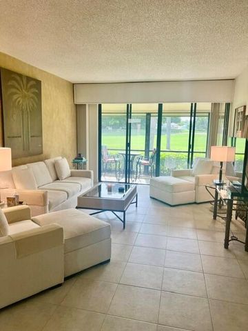 225 Old Meadow Way, Palm Beach Gardens, FL 33418