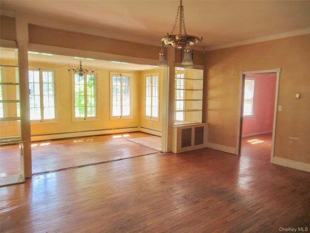 2 Academy Avenue, Cornwall On Hudson, NY 12520
