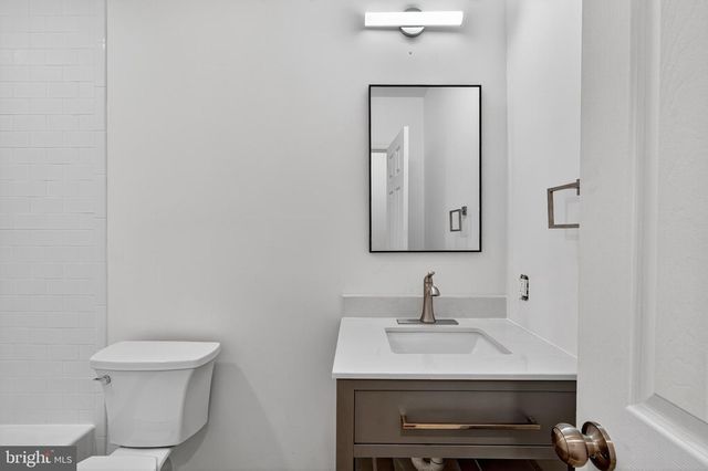 2932 NELSON PL SE #1, Washington, DC 20019