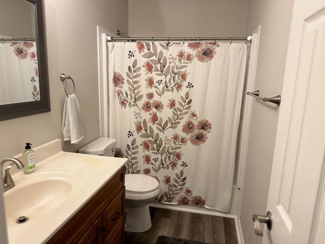 803 Andrea Lane, Hanahan, SC 29410
