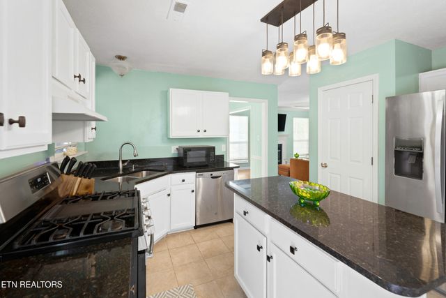 4419 Aylesbury Drive, Knoxville, TN 37918