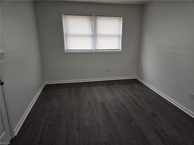 1575 Aspin St Apt 4, Norfolk, VA 23502