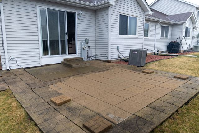 22994 Westwind Drive, Richton Park, IL 60471