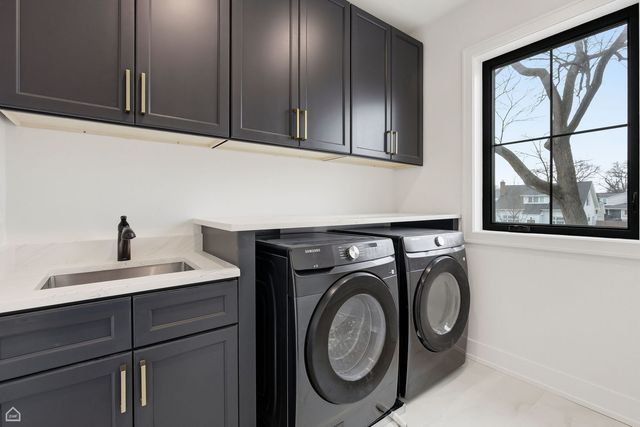 135 Elmore Street, Park Ridge, IL 60068