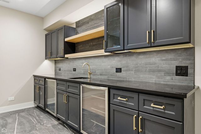 135 Elmore Street, Park Ridge, IL 60068