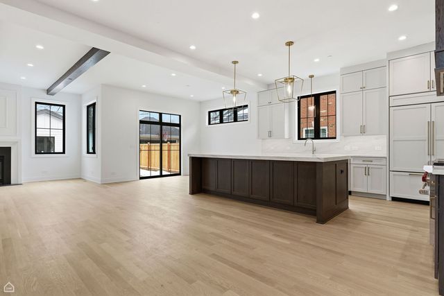 135 Elmore Street, Park Ridge, IL 60068