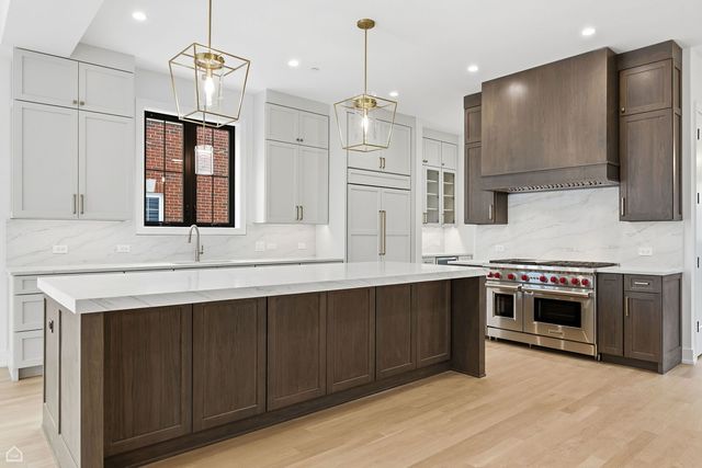 135 Elmore Street, Park Ridge, IL 60068