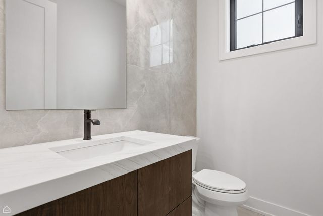 135 Elmore Street, Park Ridge, IL 60068