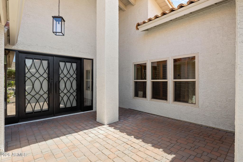 9886 E CINNABAR Avenue, Scottsdale, AZ 85258 — photo 3