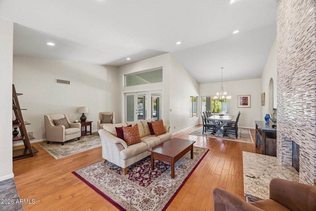 9886 E CINNABAR Avenue, Scottsdale, AZ 85258 — photo 5