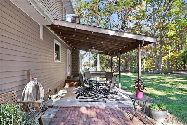 5014 Country Day Drive, Zebulon, NC 27597