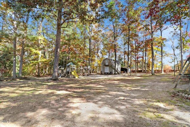 5014 Country Day Drive, Zebulon, NC 27597