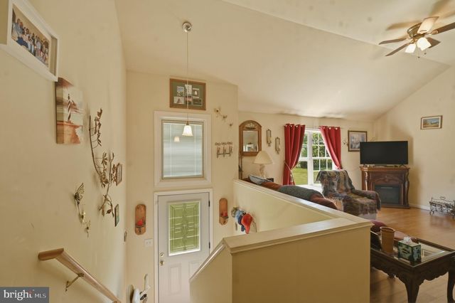 9 PASTURE, Capon Bridge, WV 26711