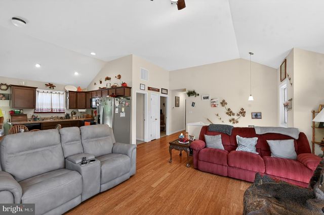 9 PASTURE, Capon Bridge, WV 26711