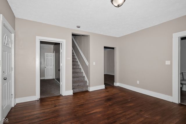 29 Howard Street, Greenfield, IN 46140
