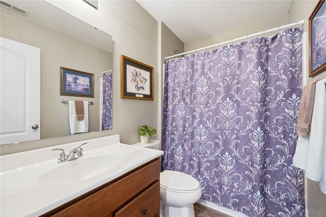 790 Hunters Run Drive, Brookville, OH 45309