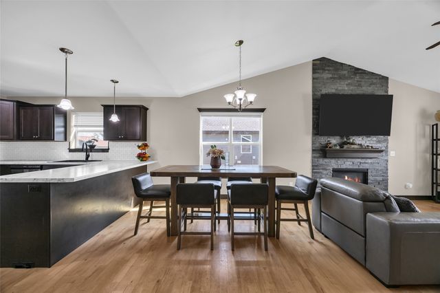 2923 SW James Parkway, Cedar Rapids, IA 52404