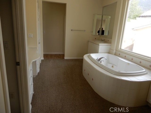 1050 Fuller Drive, Claremont, CA 91711