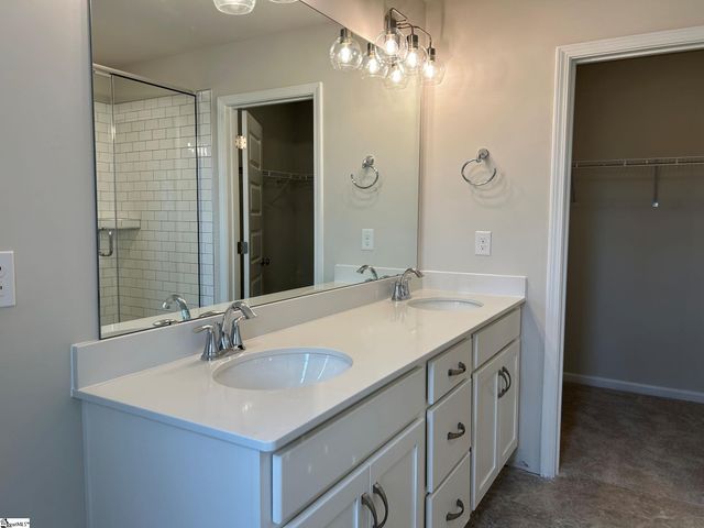 406 Gooseberry Court, Inman, SC 29349