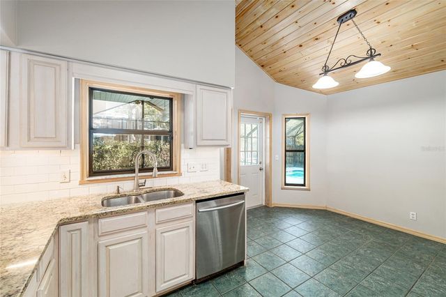 2023 SW 76TH TERRACE, Gainesville, FL 32607