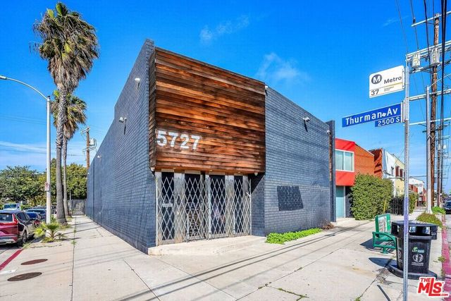 5727 W Adams Boulevard, Los Angeles, CA 90016