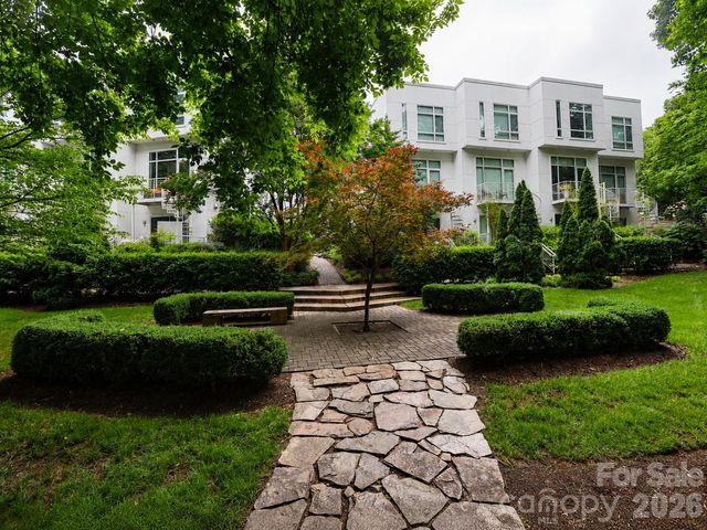 350 Viburnum Way Court, Charlotte, NC 28208