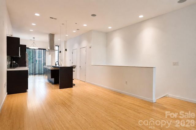 350 Viburnum Way Court, Charlotte, NC 28208