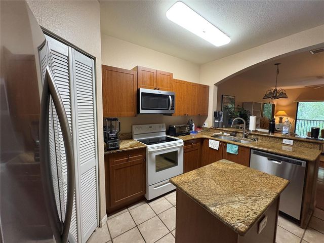 2148 CHIANTI PLACE 131, Palm Harbor, FL 34683