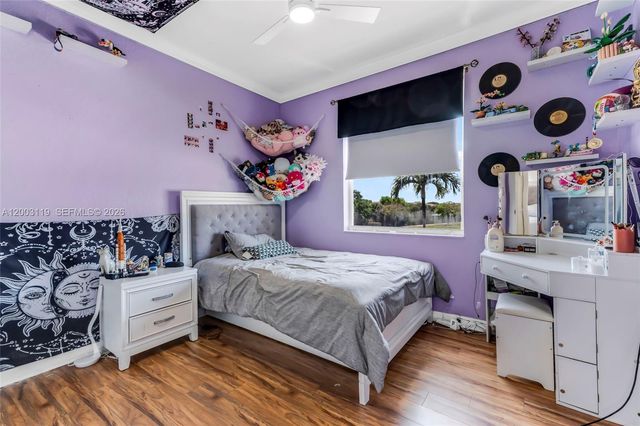 846 NW 135th Ter, Pembroke Pines, FL 33028
