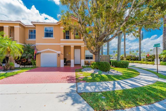 846 NW 135th Ter, Pembroke Pines, FL 33028