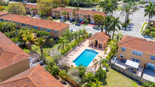 846 NW 135th Ter, Pembroke Pines, FL 33028