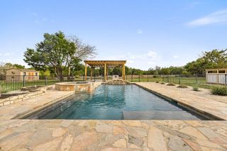 911 Oak Meadow DR, Dripping Springs, TX 78620