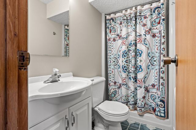 2305 4th Avenue S, Moorhead, MN 56560