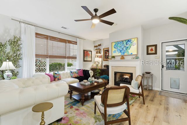 27 5th Ave, Bluffton, SC 29910