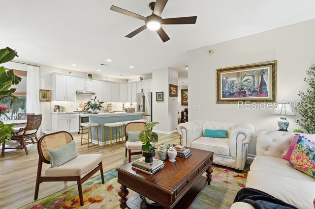 27 5th Ave, Bluffton, SC 29910