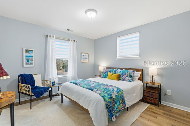 27 5th Ave, Bluffton, SC 29910